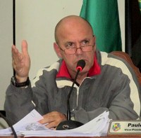 Estevinho responde indicações de vereadores na Câmara