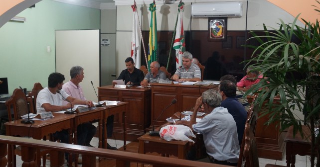 Assembleia de Deus de Goianá faz convite em reunião na Câmara