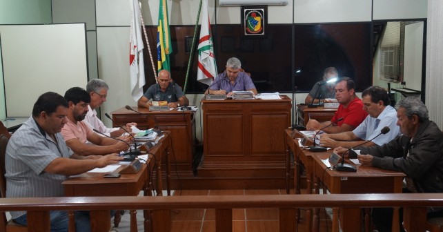 PL regulamenta o consumo de alimentos em escolas da cidade