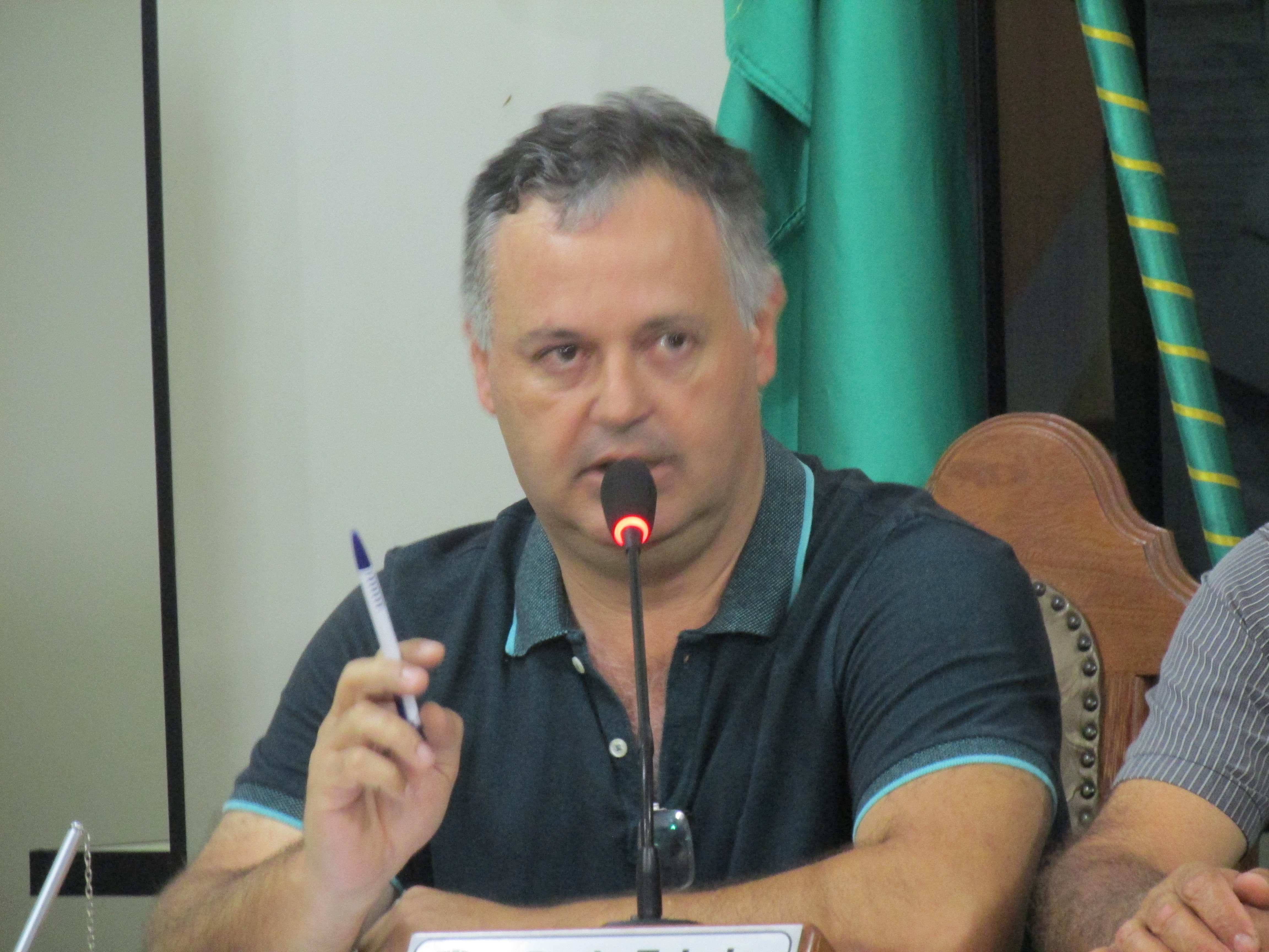 Secretário de Saúde esclarece questões sobre uso da ambulância em Goianá